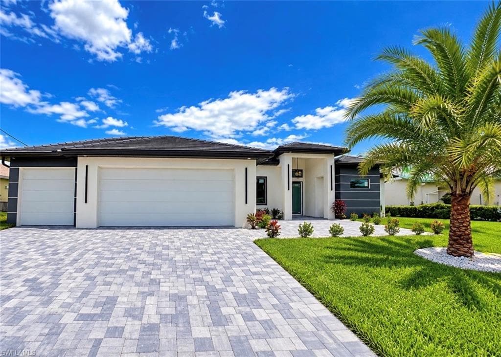 32 SW 13th TER CAPE CORAL, FL 33991