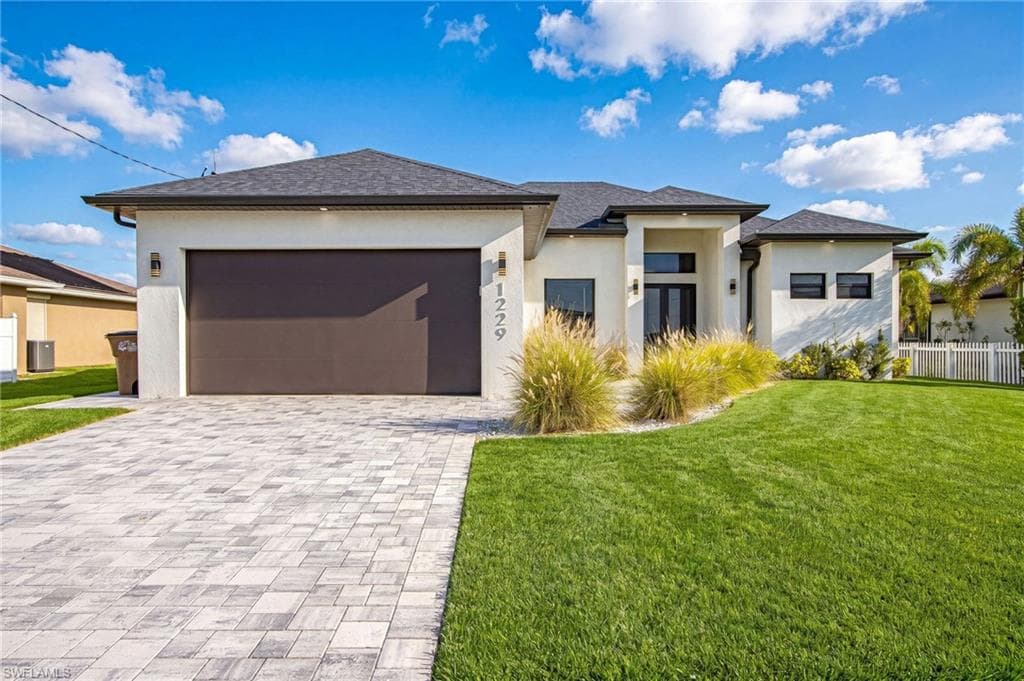 1640 NW 38th AVE CAPE CORAL, FL 33993
