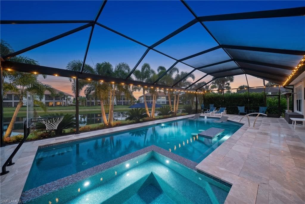 8806 Spinner Cove LN NAPLES, FL 34120