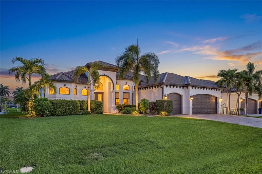 1723 SW 43rd TER CAPE CORAL, FL 33914