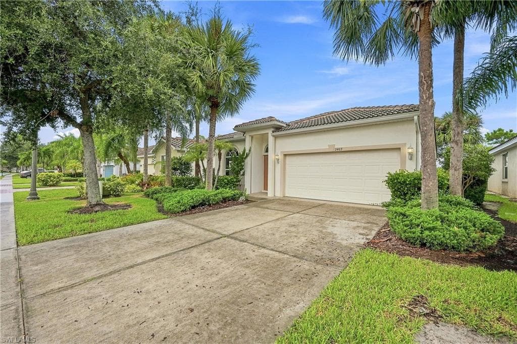2469 Keystone Lake DR CAPE CORAL, FL 33909