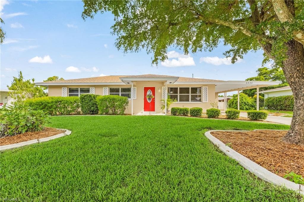 2225 Harvard AVE FORT MYERS, FL 33907