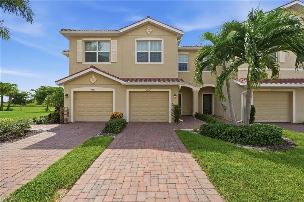 2767 Citrus ST NAPLES, FL 34120