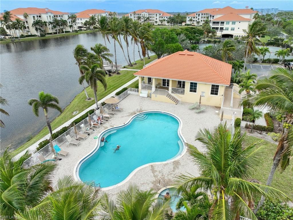 20051 Sanibel View CIR 303 FORT MYERS, FL 33908
