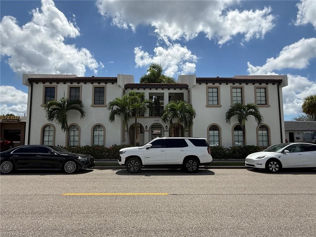 1322 SE 46th LN CAPE CORAL, FL 33904