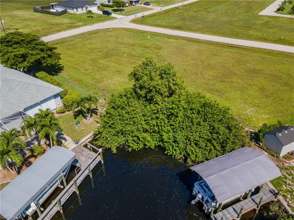 3232 NW 7th ST CAPE CORAL, FL 33993