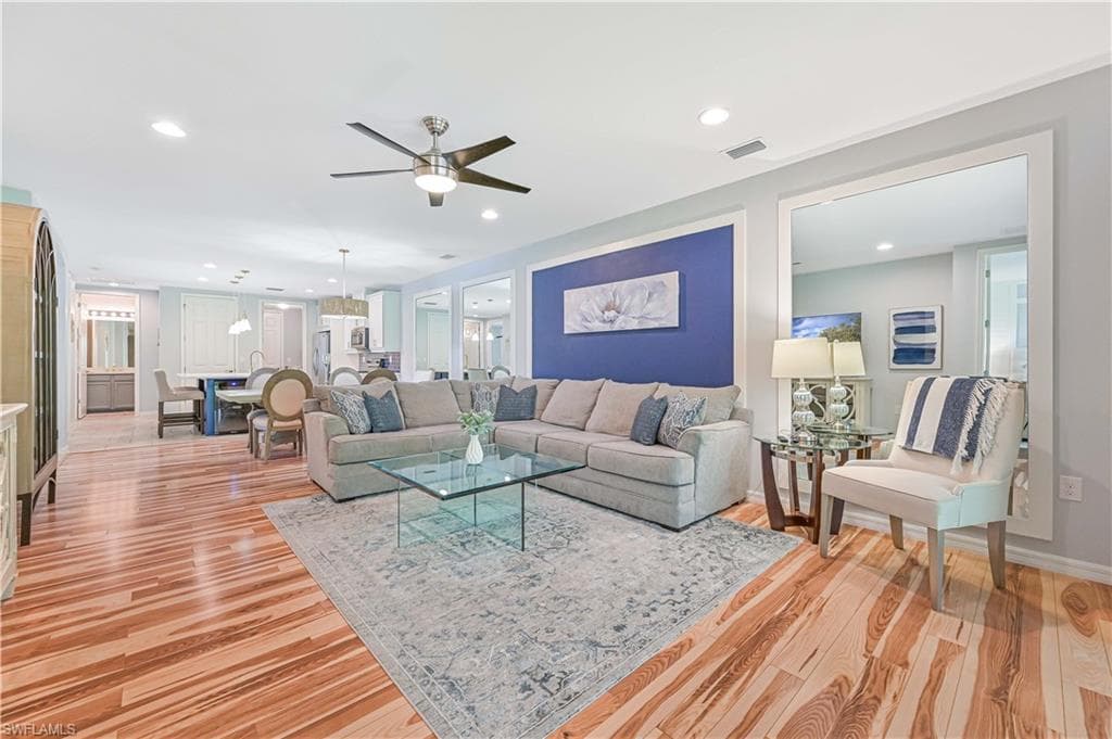 14919 Edgewater CIR NAPLES, FL 34114