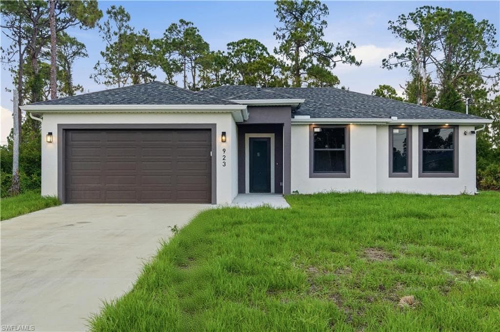 923 Milwaukee BLVD LEHIGH ACRES, FL 33974