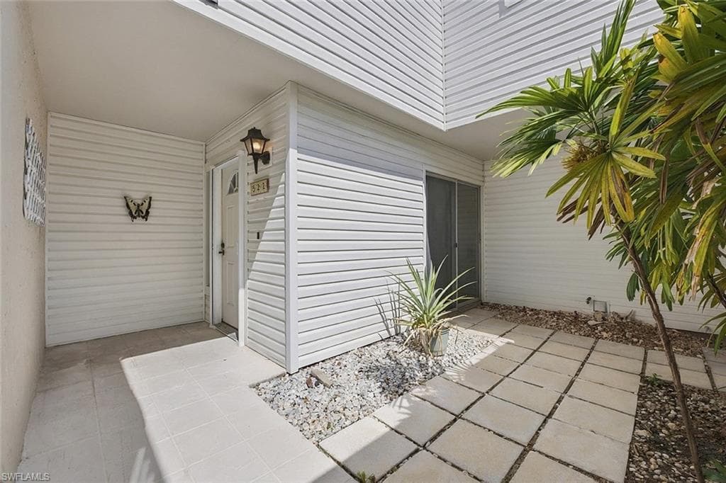 522 Bristle Cone LN 62 NAPLES, FL 34113