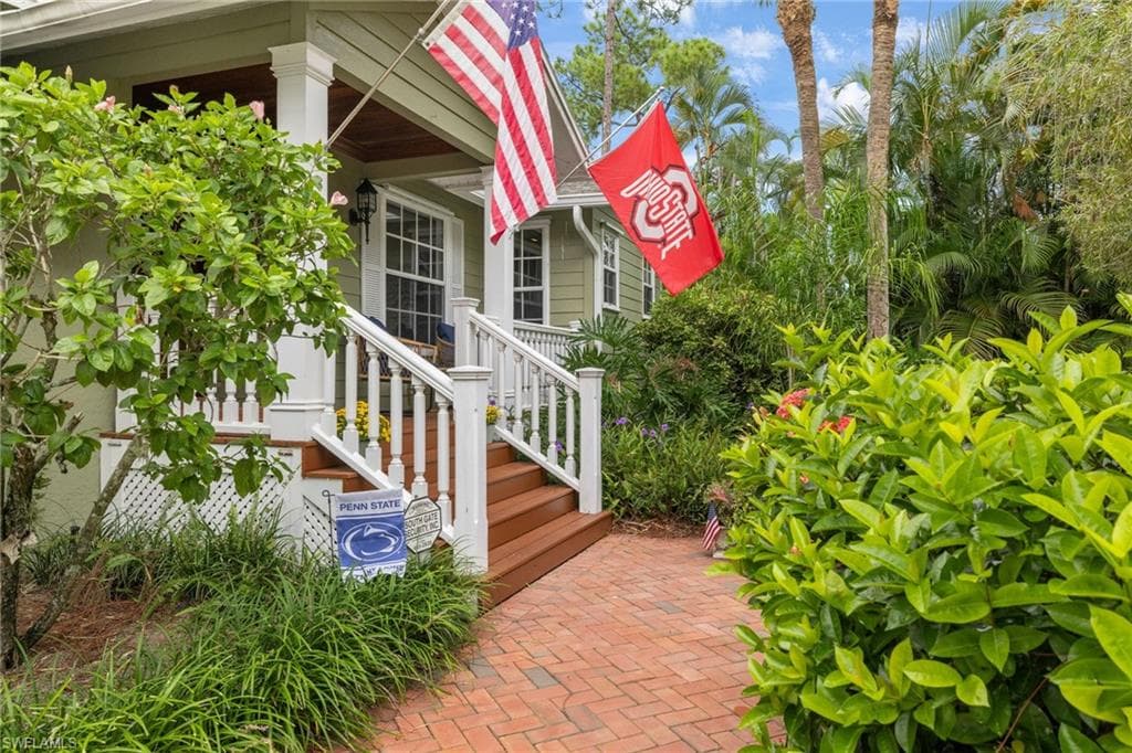 494 Chatham CIR NAPLES, FL 34110