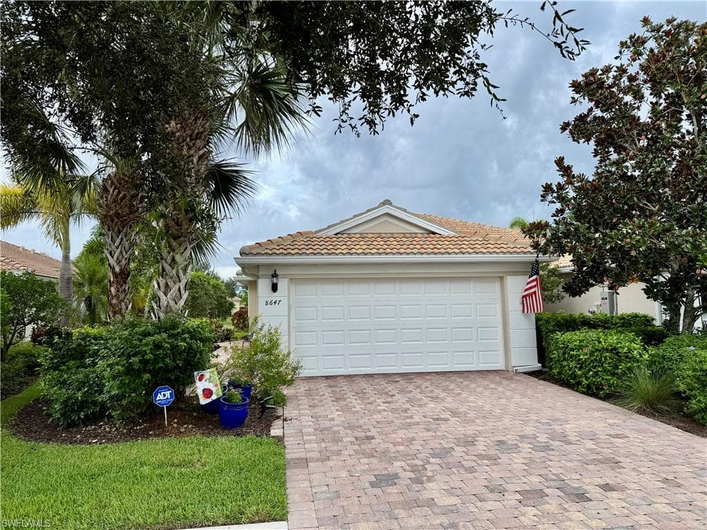8647 Genova CT NAPLES, FL 34114
