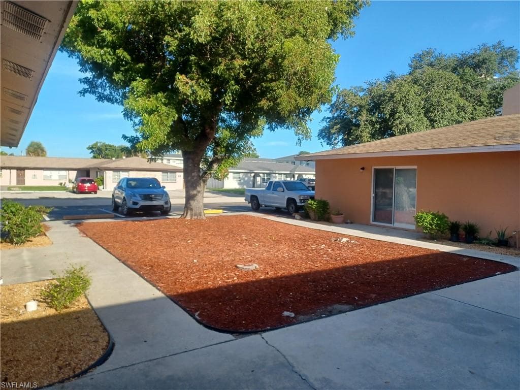 4911 York ST 4 CAPE CORAL, FL 33904