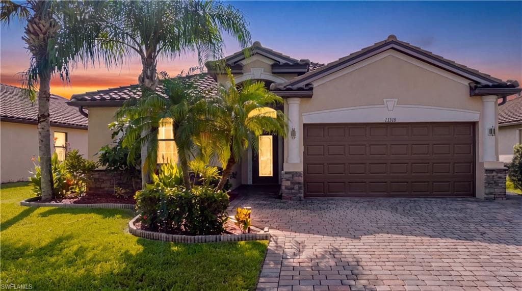 11318 Red Bluff LN FORT MYERS, FL 33912