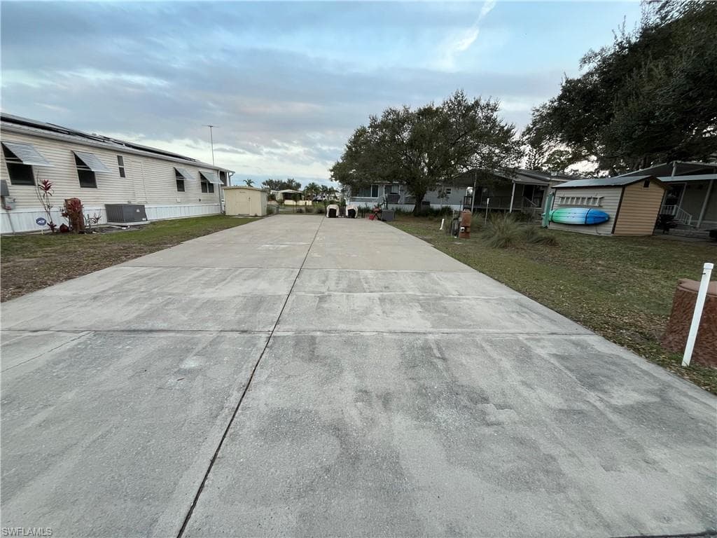 37 Saddlebag TRL LAKE WALES, FL 33898