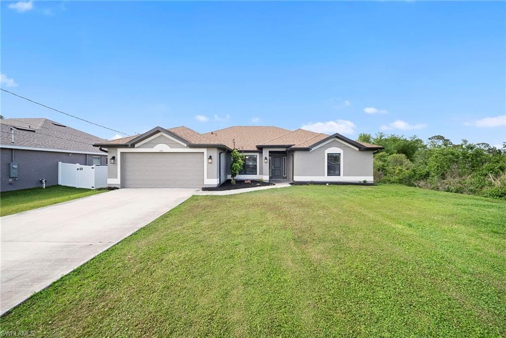 490 windermere DR LEHIGH ACRES, FL 33972