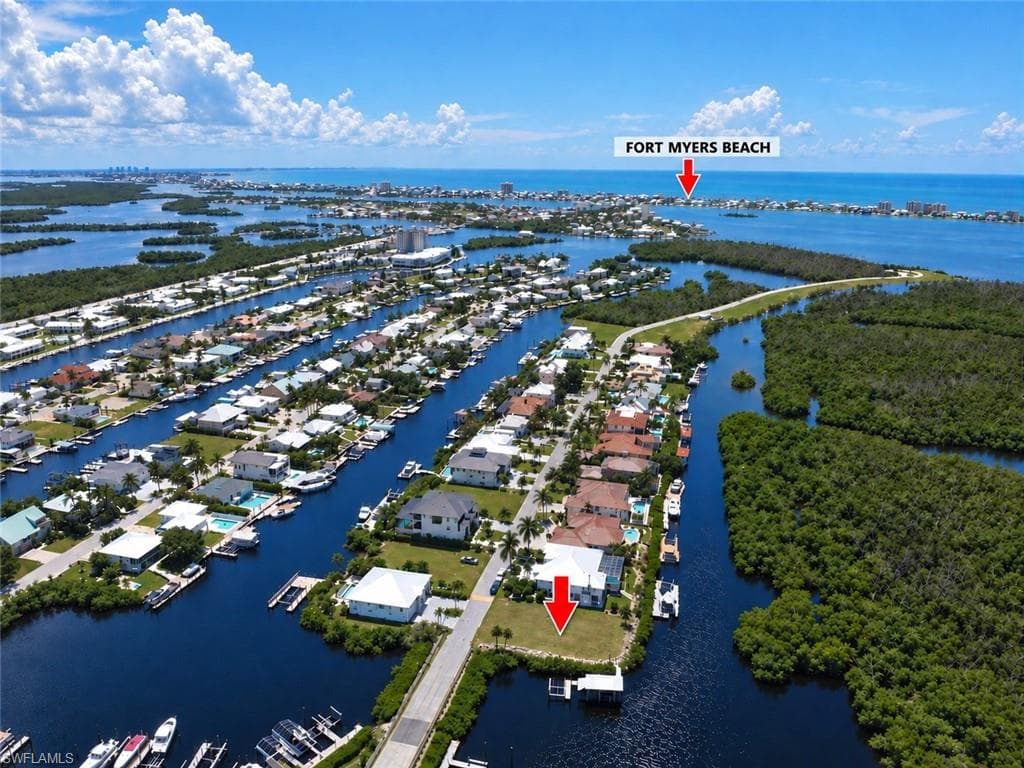 18080 Old Pelican Bay DR FORT MYERS BEACH, FL 33931