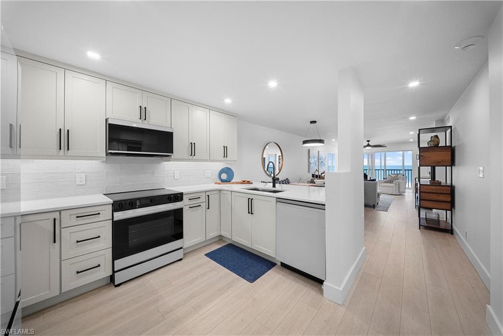 25870 Hickory BLVD 206 BONITA SPRINGS, FL 34134