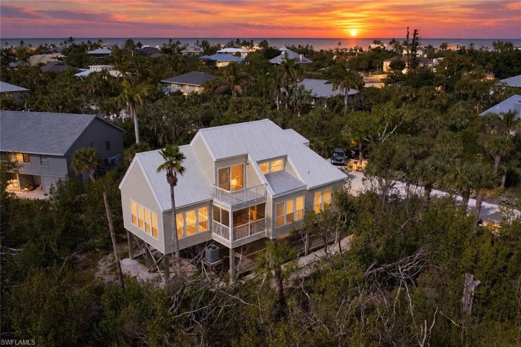4452 Gulf Pines DR SANIBEL, FL 33957
