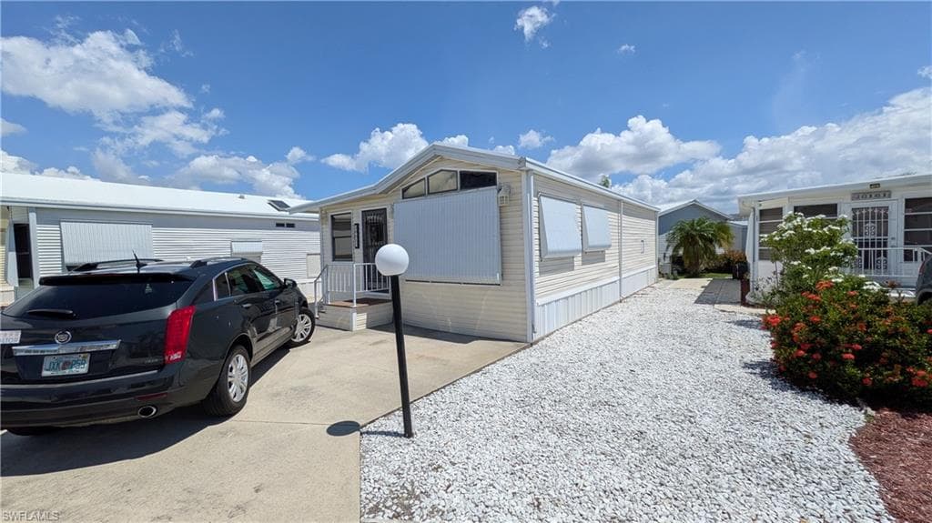 20157 Lime Tree LN ESTERO, FL 33928