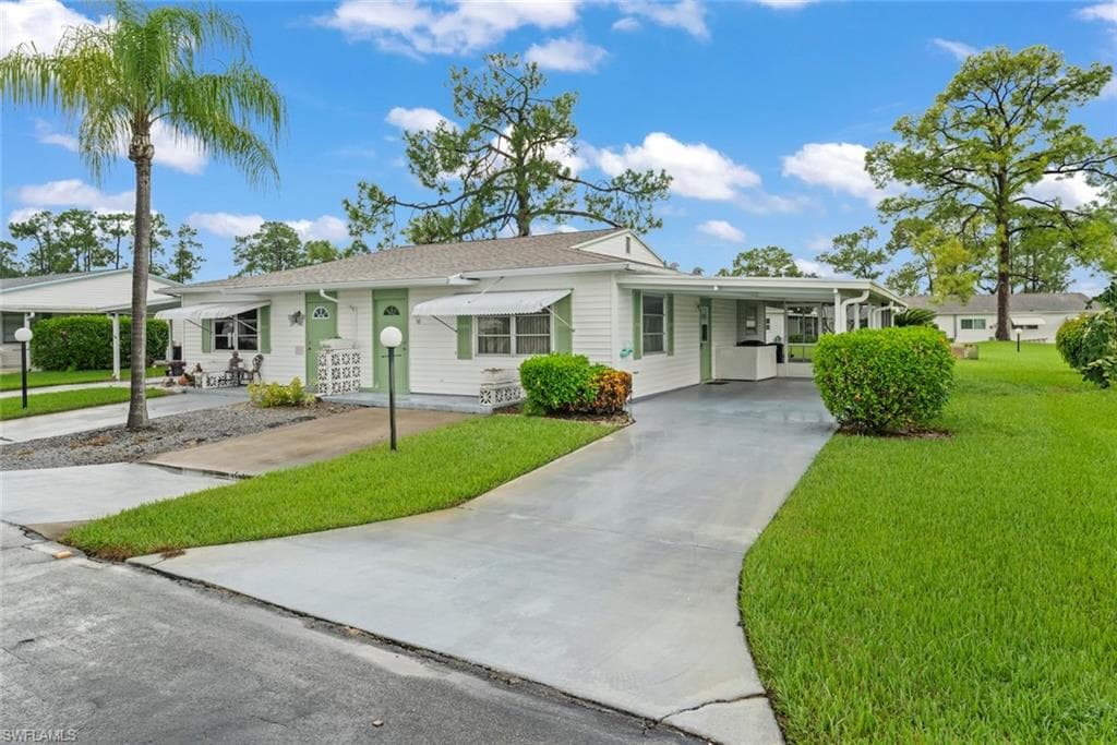 16 Dawn Flower CIR LEHIGH ACRES, FL 33936