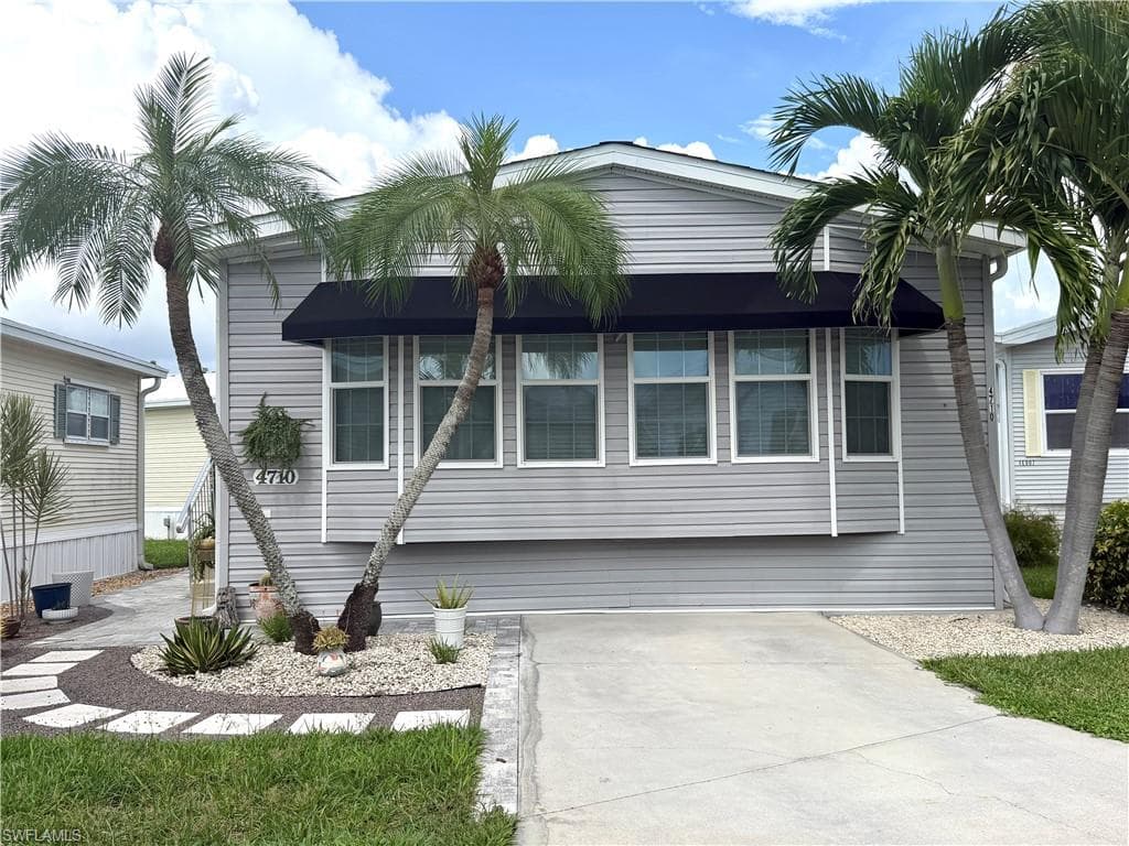 4710 Lafayette LN W ESTERO, FL 33928