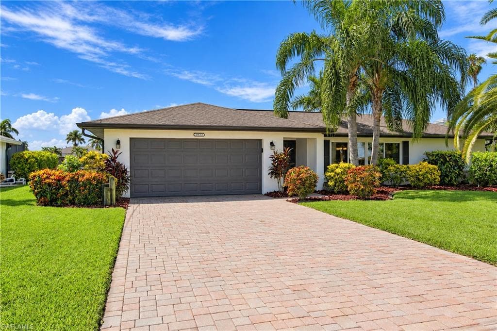 1932 Palaco Grande PKWY CAPE CORAL, FL 33904