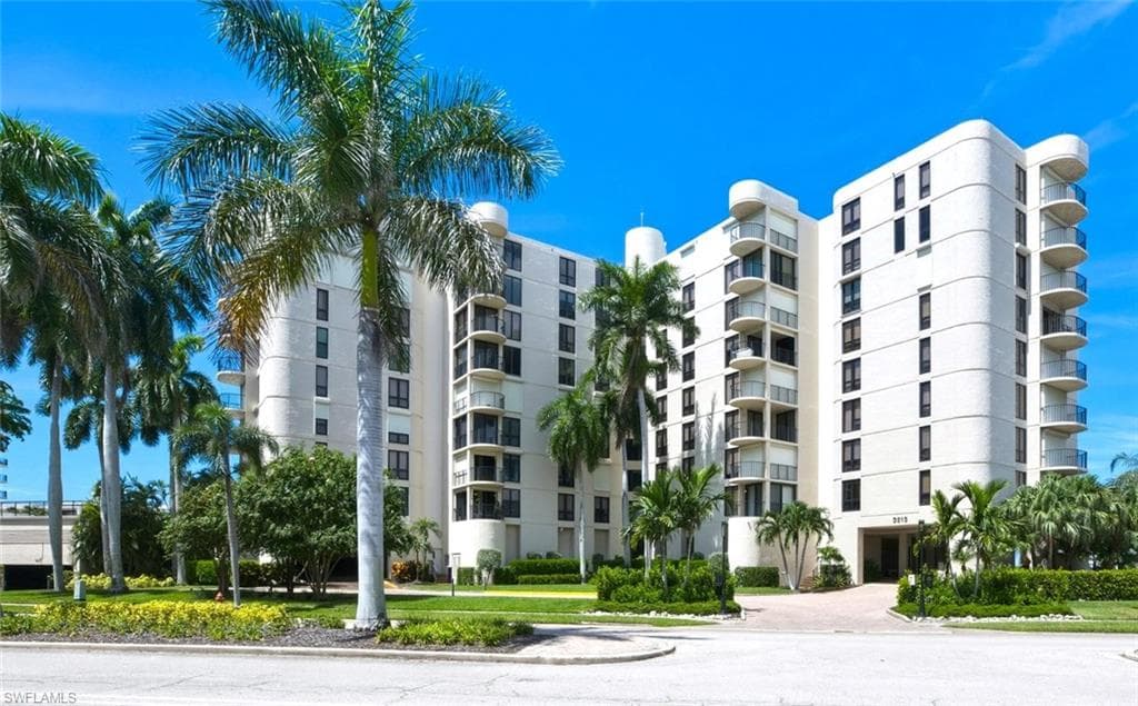 3215 Gulf Shore BLVD N 508N NAPLES, FL 34103