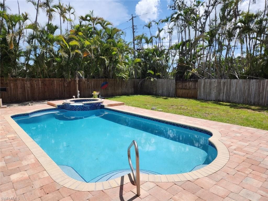 15410 Allen WAY FORT MYERS, FL 33908