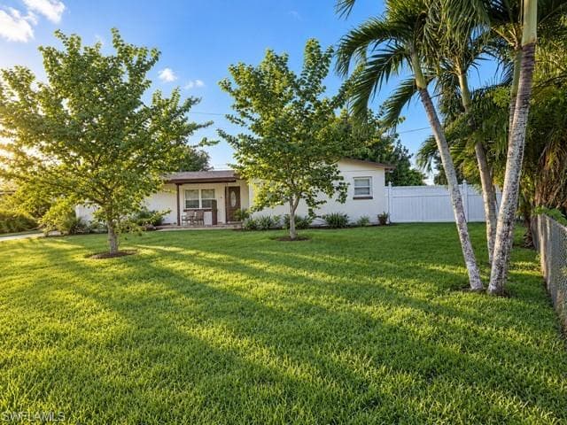 114 Alcala CT LEHIGH ACRES, FL 33936