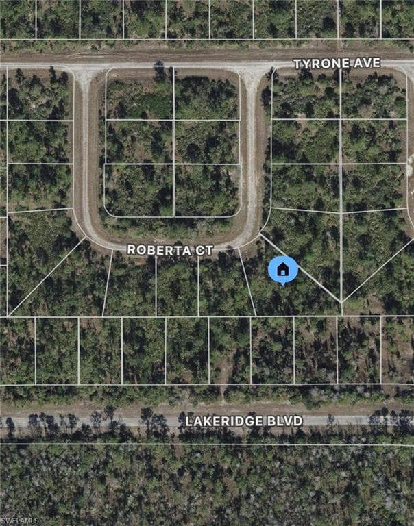 325 Roberta CT LEHIGH ACRES, FL 33972