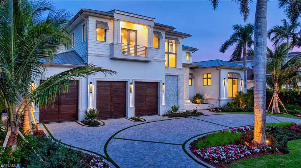 1935 5th ST S NAPLES, FL 34102