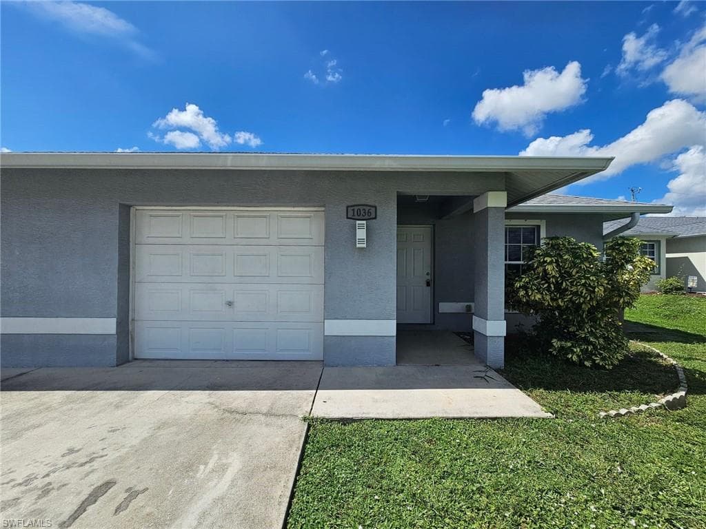 1036 SE 11th ST CAPE CORAL, FL 33990