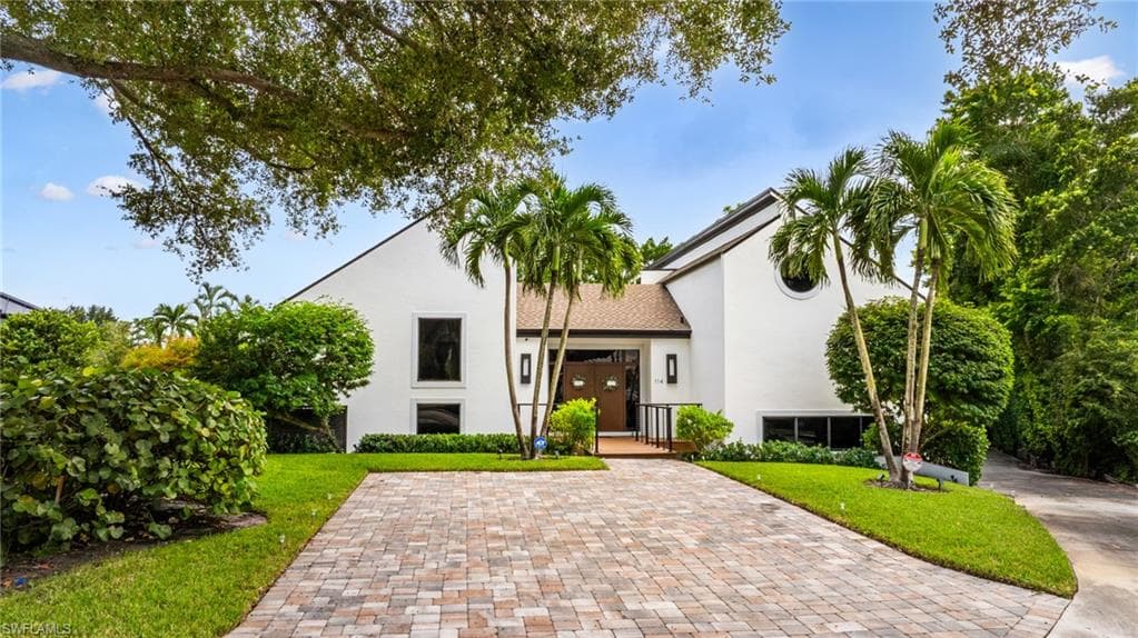 114 Westwood DR NAPLES, FL 34110