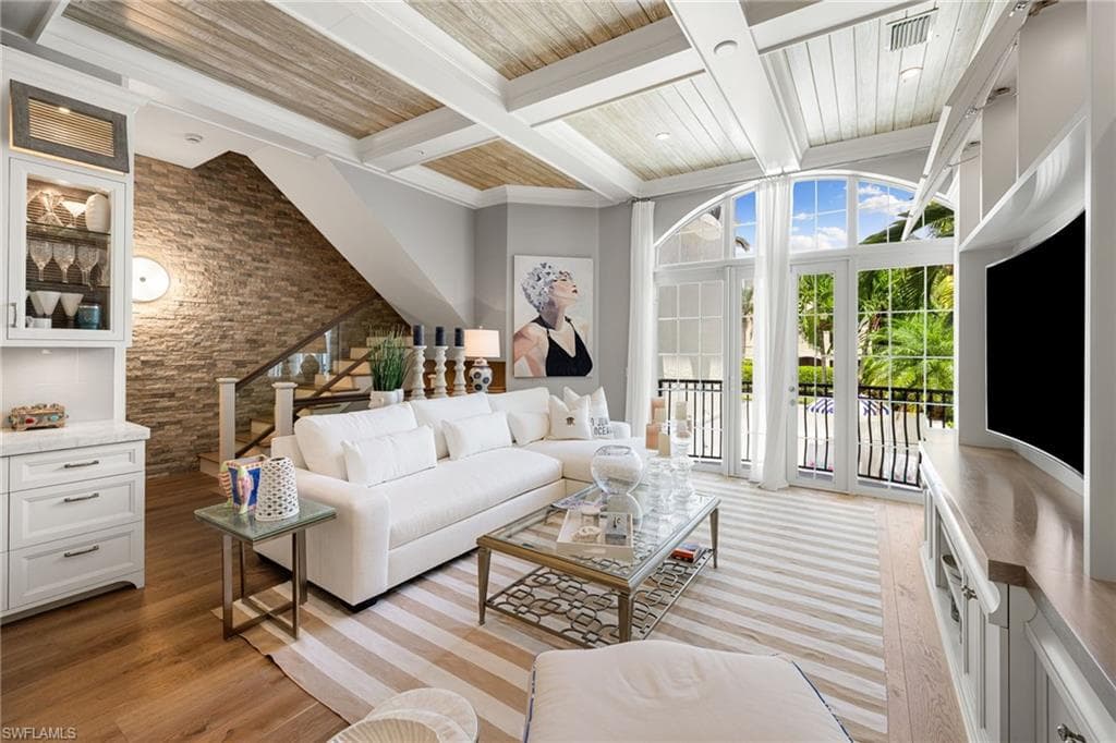 510 2nd ST S 102 NAPLES, FL 34102