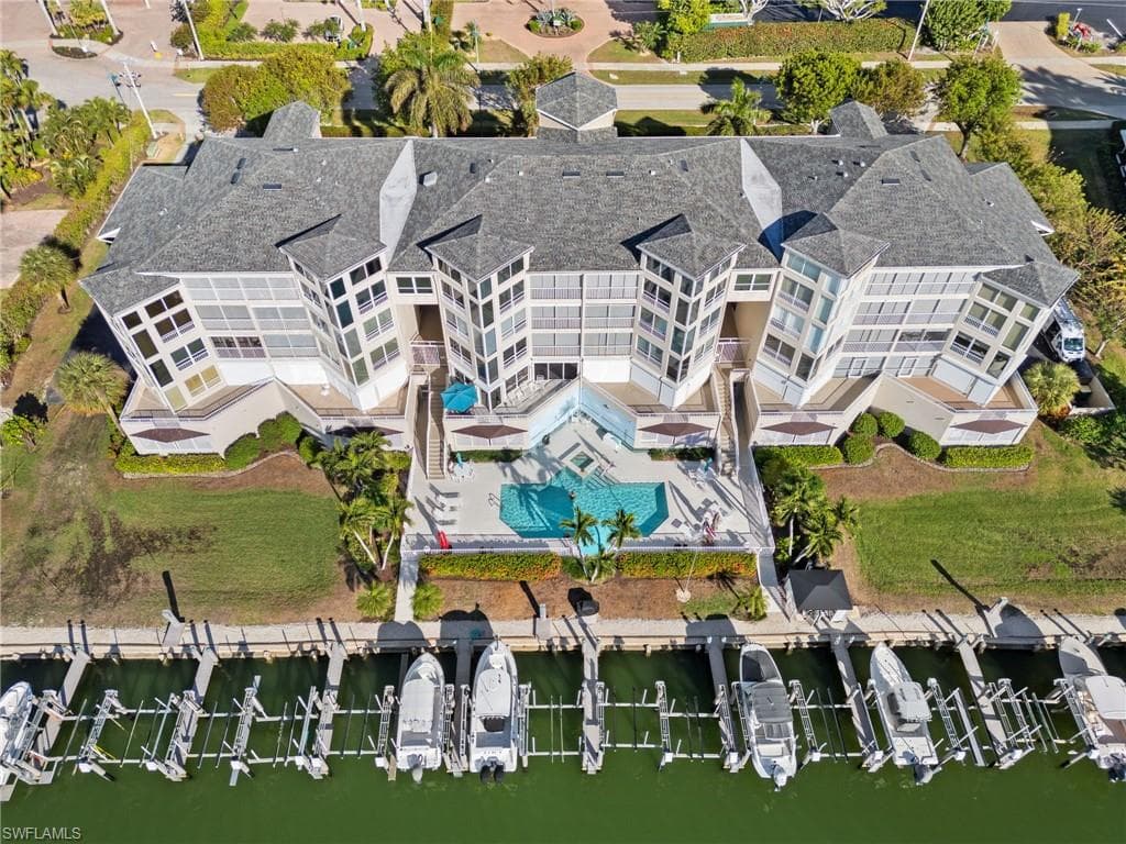 870 Collier CT 406 MARCO ISLAND, FL 34145