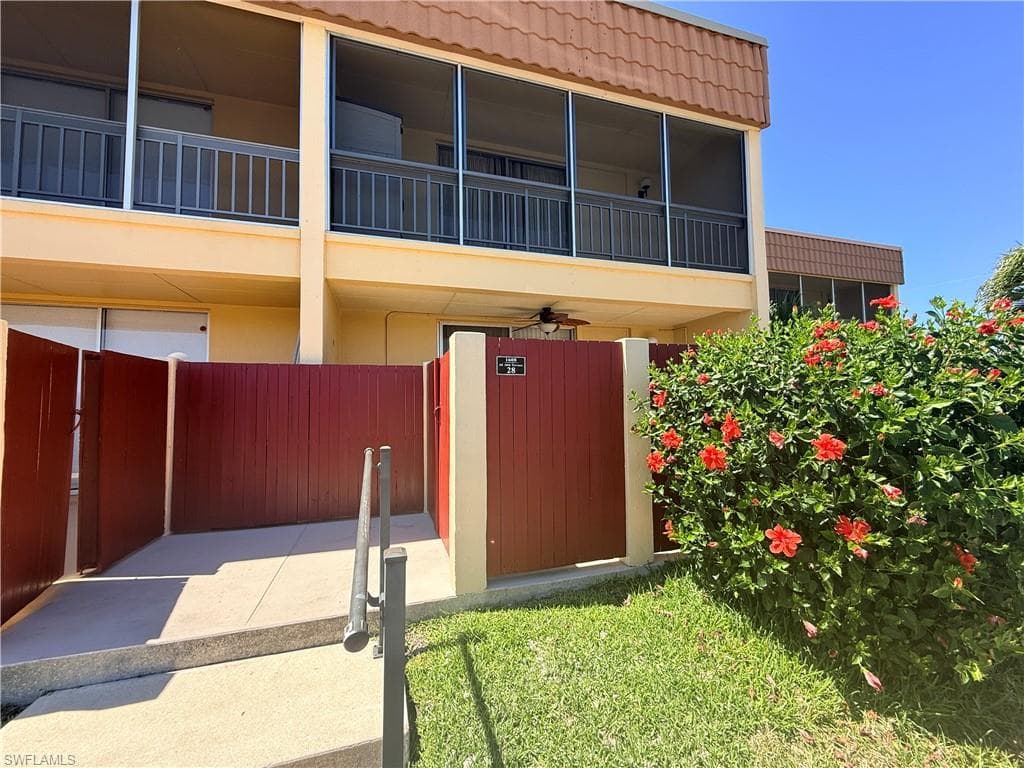 1608 SE 28th TER A28 CAPE CORAL, FL 33904