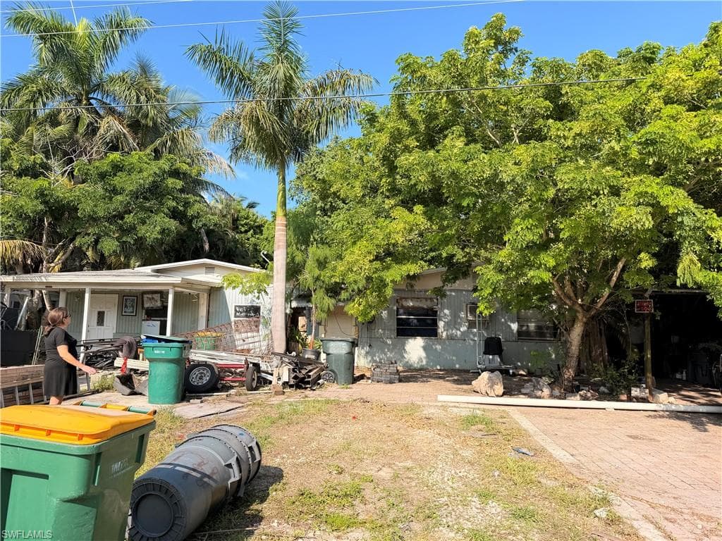 4930 Palmetto CT NAPLES, FL 34112
