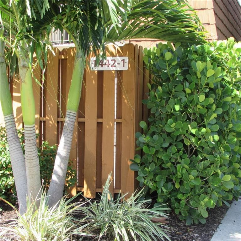 1442 Park Shore CIR 1 FORT MYERS, FL 33901
