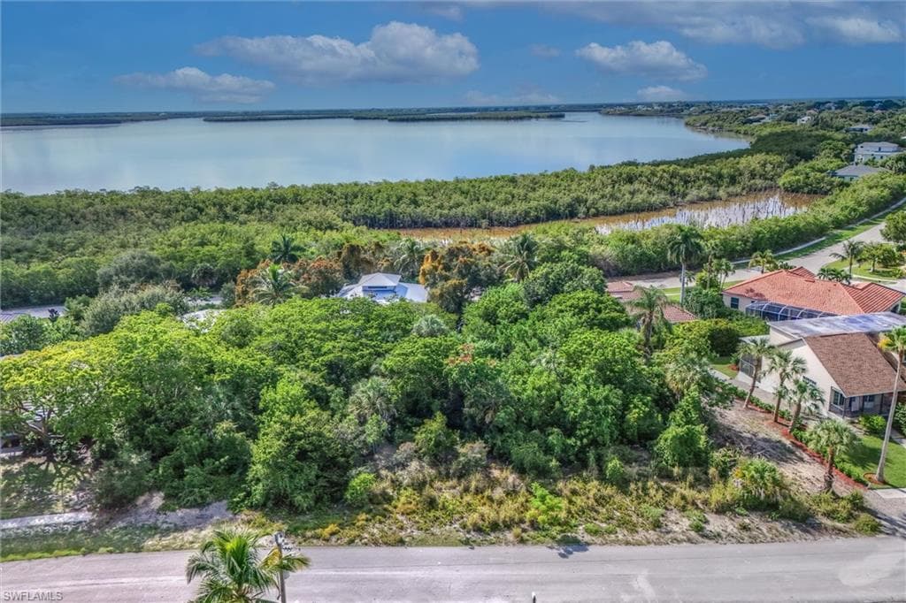 1813 Dogwood DR MARCO ISLAND, FL 34145