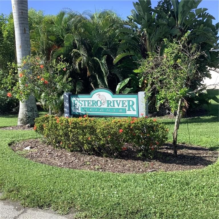 4986 Mederia LN ESTERO, FL 33928