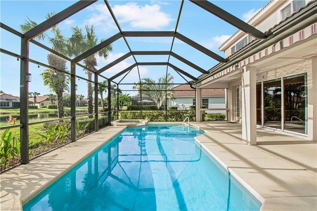 2133 Fairmont LN NAPLES, FL 34120