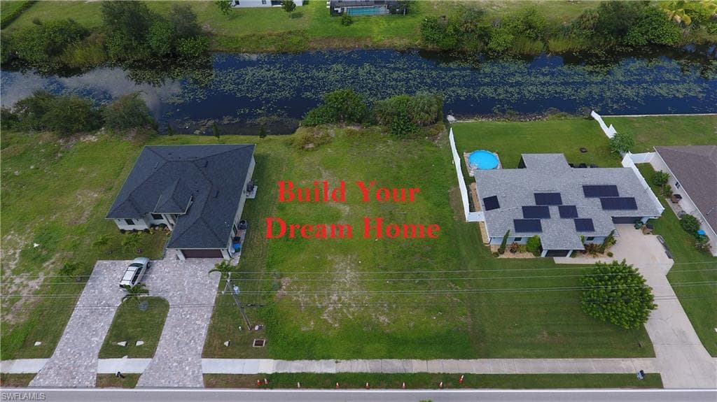 707 Gleason PKWY CAPE CORAL, FL 33914