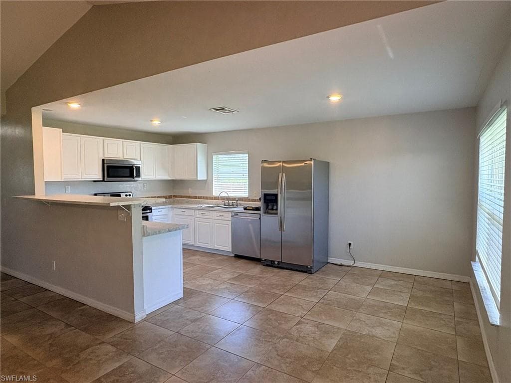 1732 SW 17th LN CAPE CORAL, FL 33991
