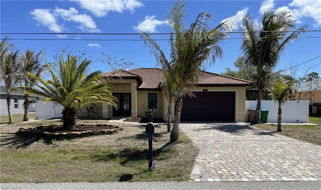 511 SW 7th PL CAPE CORAL, FL 33991