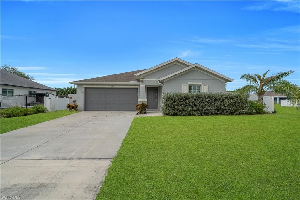 1925 NE 33rd LN CAPE CORAL, FL 33909