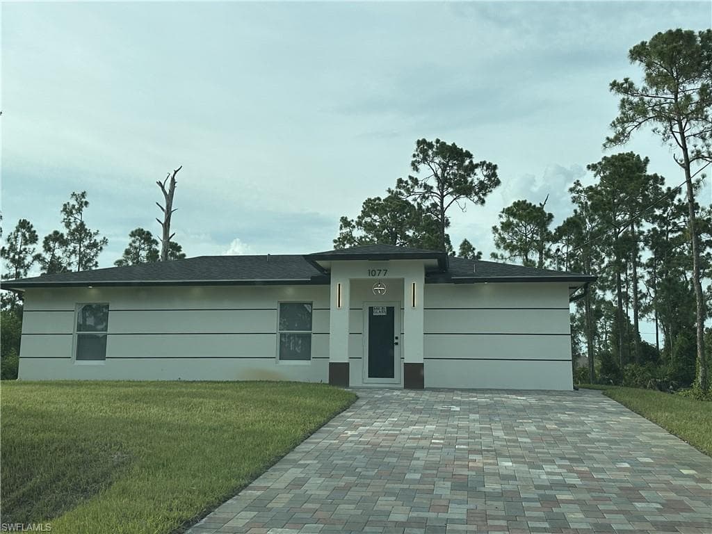 1077 Merry ST E LEHIGH ACRES, FL 33974