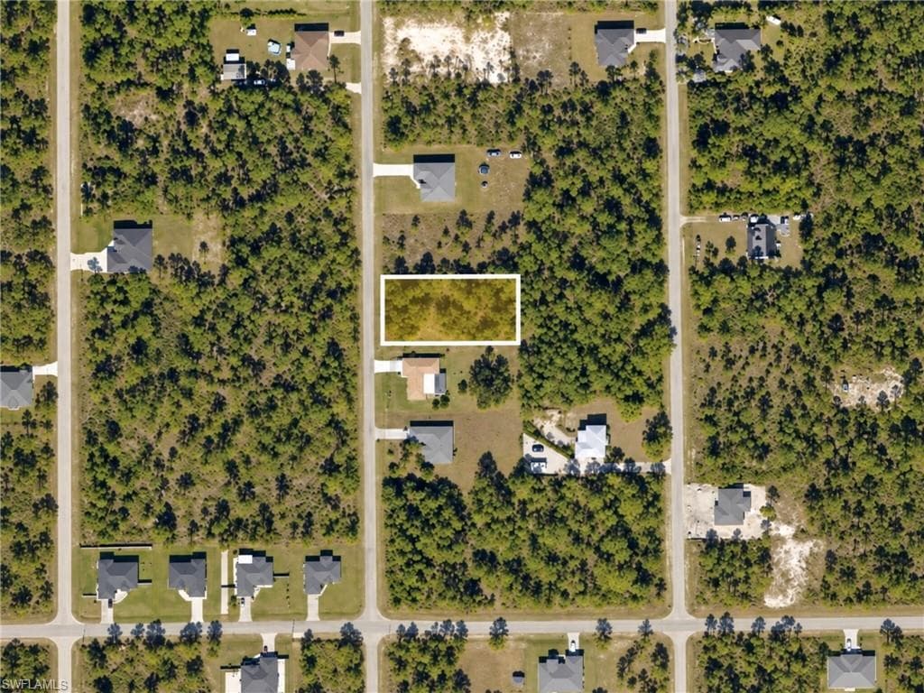 908 Congress AVE LEHIGH ACRES, FL 33972