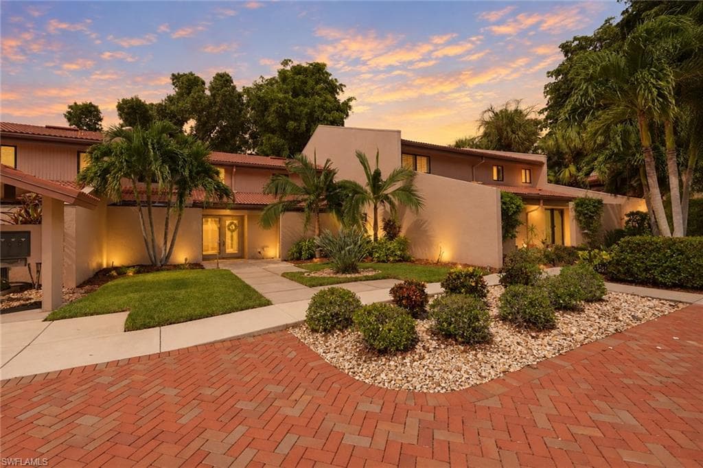 4611 S Landings DR FORT MYERS, FL 33919