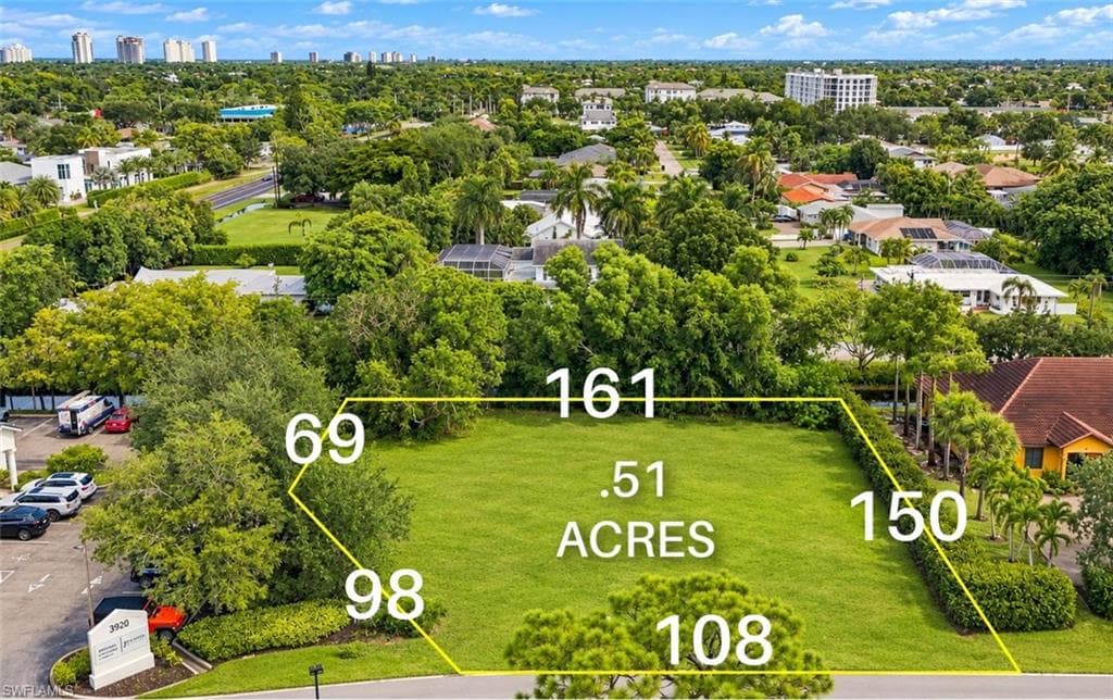 3900 Via Del Rey BONITA SPRINGS, FL 34134