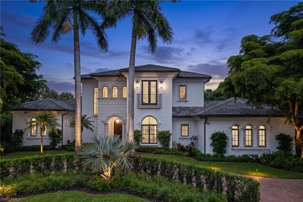 1609 Chinaberry WAY NAPLES, FL 34105